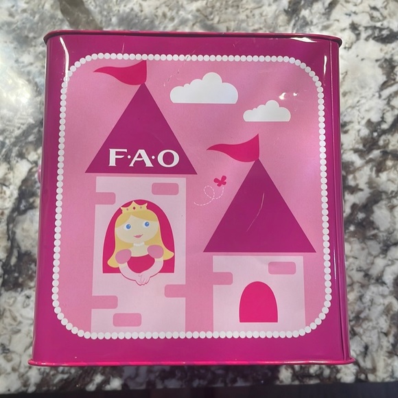 Vintage FAO Swartz princess Jack  in the box - Picture 3 of 3
